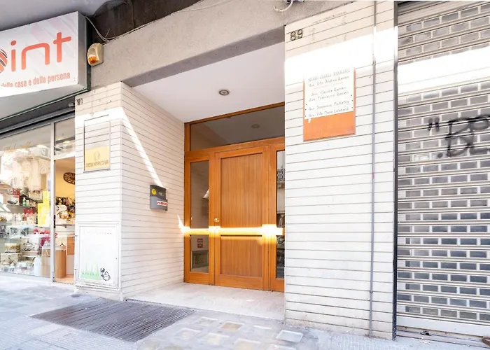 Guesthost - & Elegant Loft - With Balcony Appartamento *